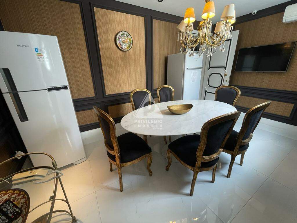 Imagem Cobertura com 6 Quartos à Venda, 558 m²em Copacabana - Rio de Janeiro