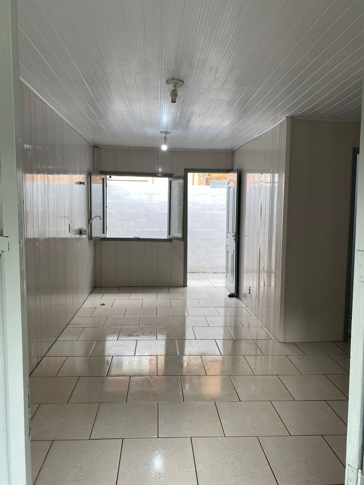 Imagem Casa de Condomínio com 2 Quartos à Venda, 43 m²em Tijuca - Caxias do Sul