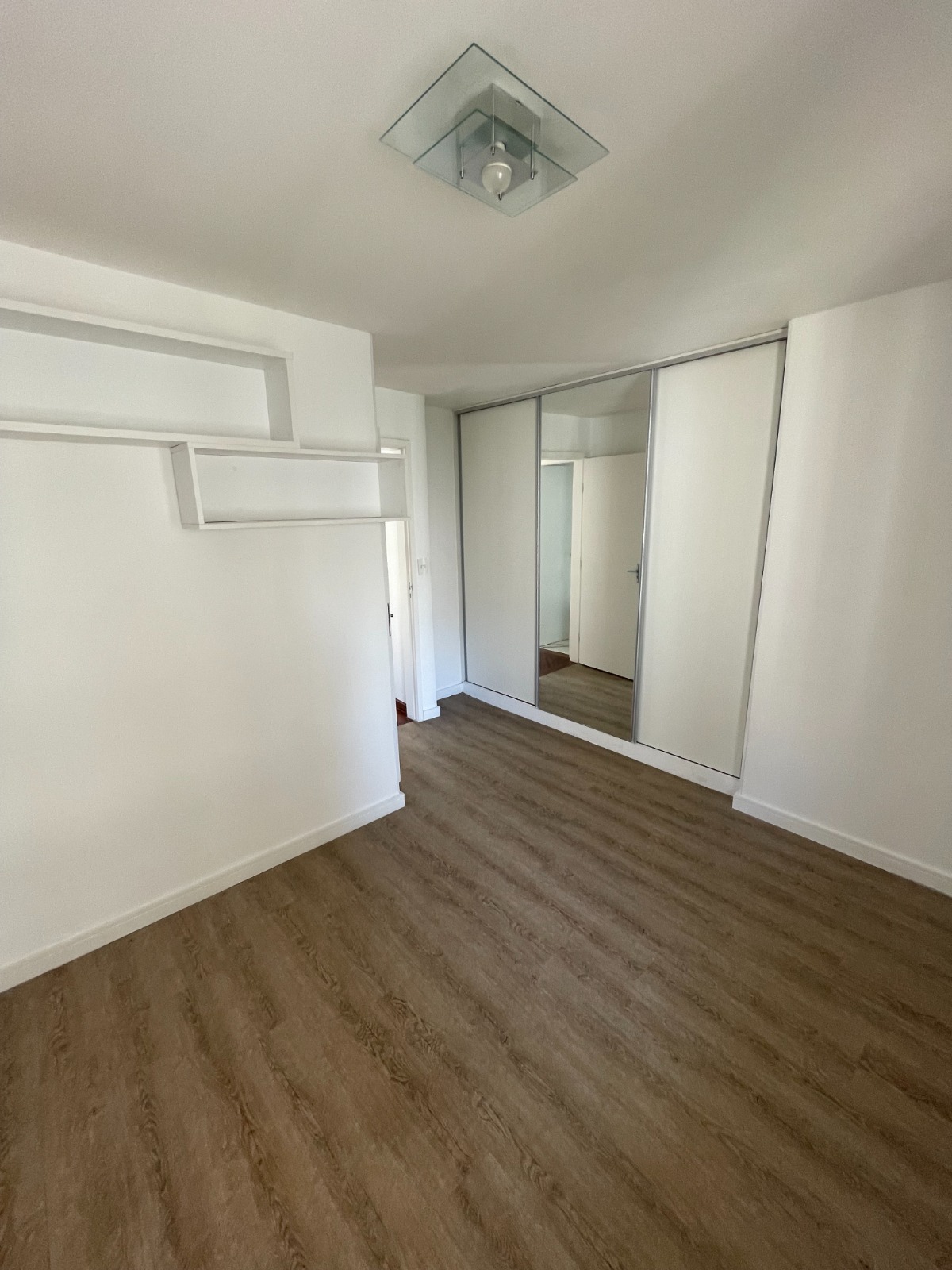 Imagem Apartamento com 2 Quartos à Venda, 54 m²em Moema - São Paulo