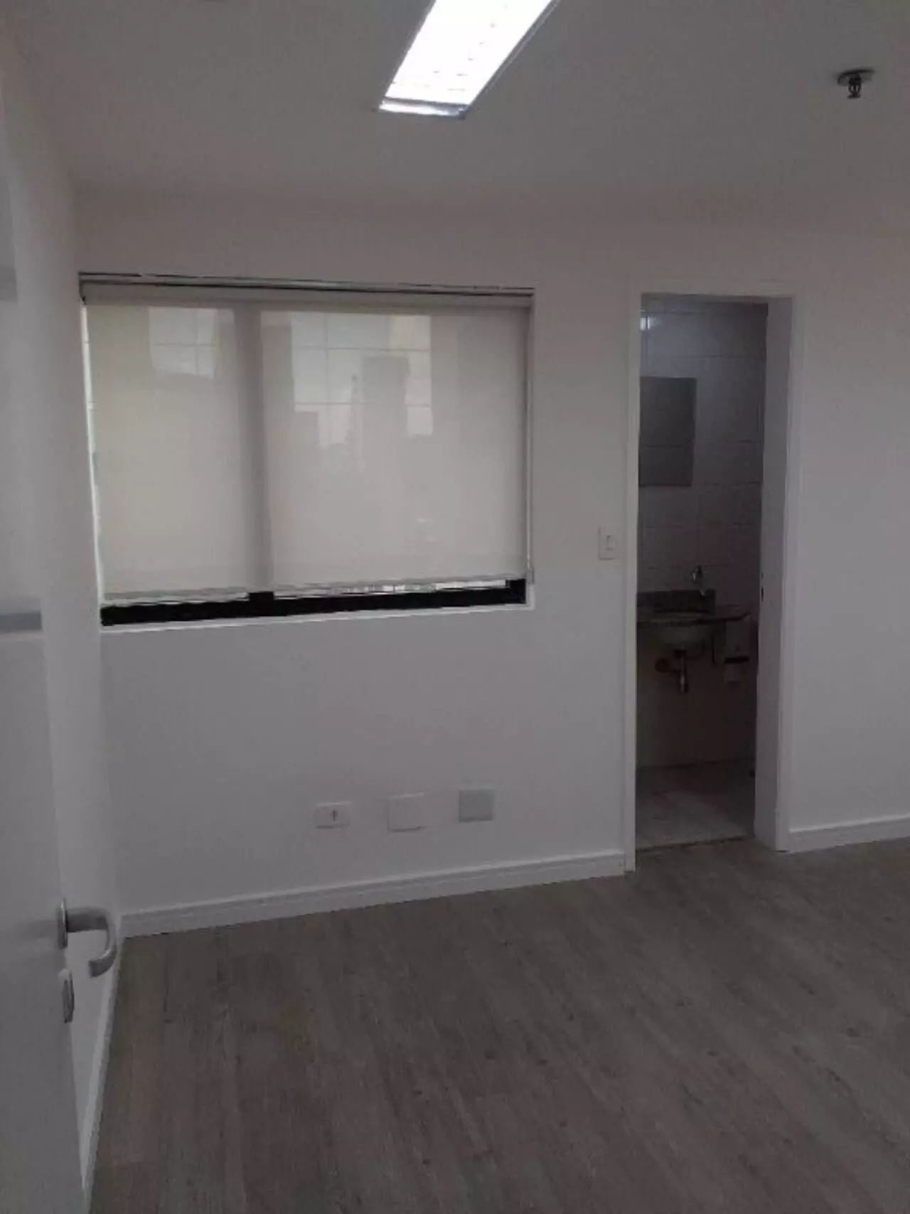 Imagem Sala Comercial à Venda ou Locação, 90 m²em Vila Olímpia - São Paulo Imagem Sala Comercial à Venda ou Locação, 90 m²em Vila Olímpia - São Paulo