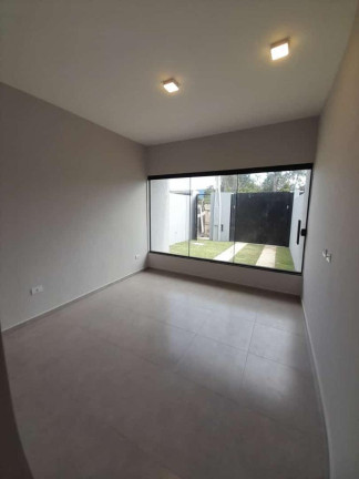 Imagem Casa com 2 Quartos à Venda, 73 m² em Balneário dos Golfinhos - Caraguatatuba