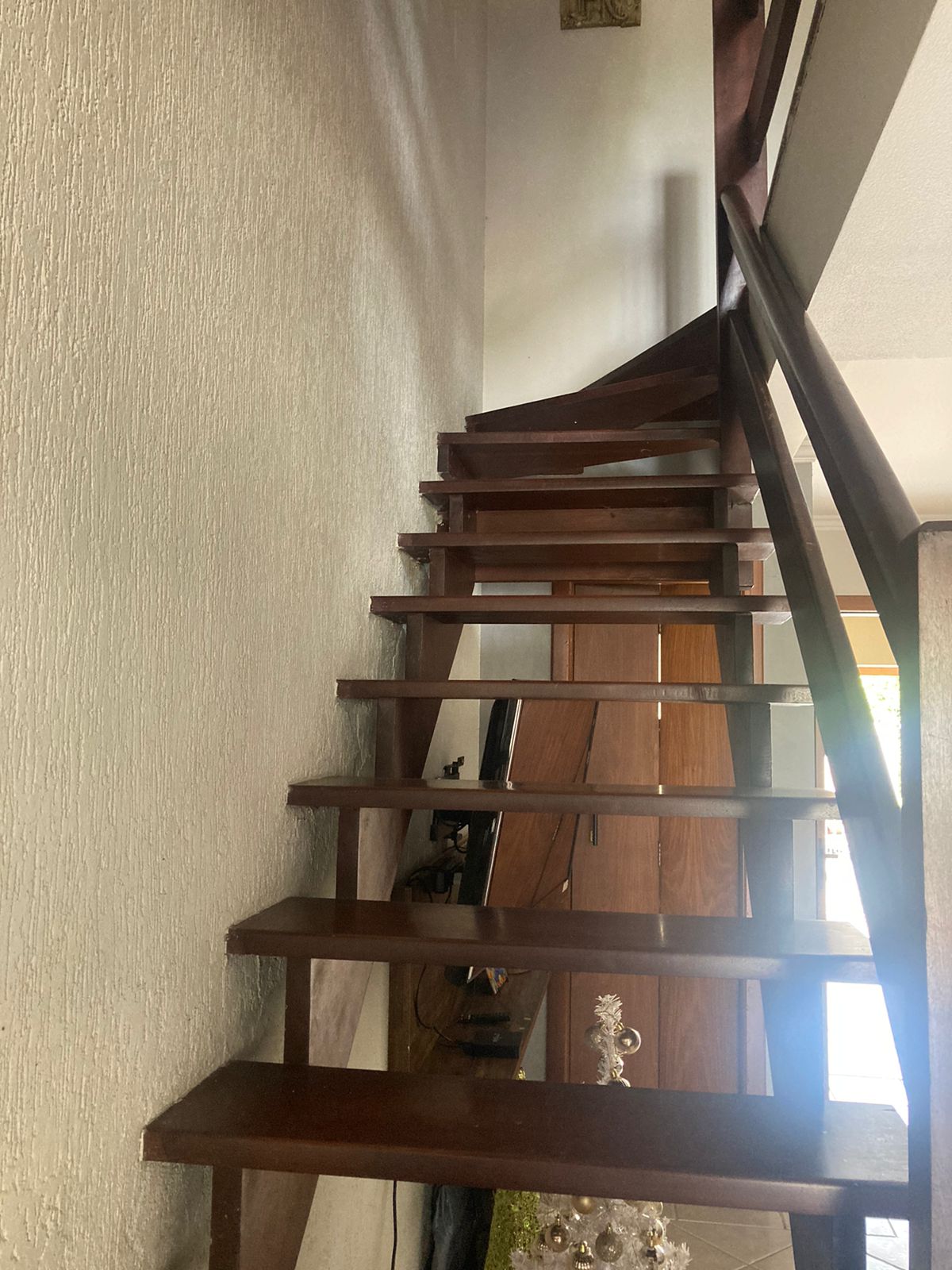 Imagem Casa com 2 Quartos à Venda, 147 m² em Hípica - Porto Alegre Imagem Casa com 2 Quartos à Venda, 147 m² em Hípica - Porto Alegre