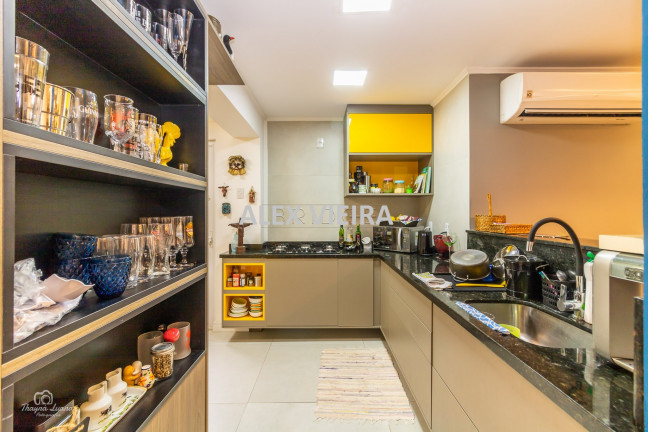 Imagem Apartamento com 1 Quarto à Venda, 62 m² em Petrópolis - Porto Alegre