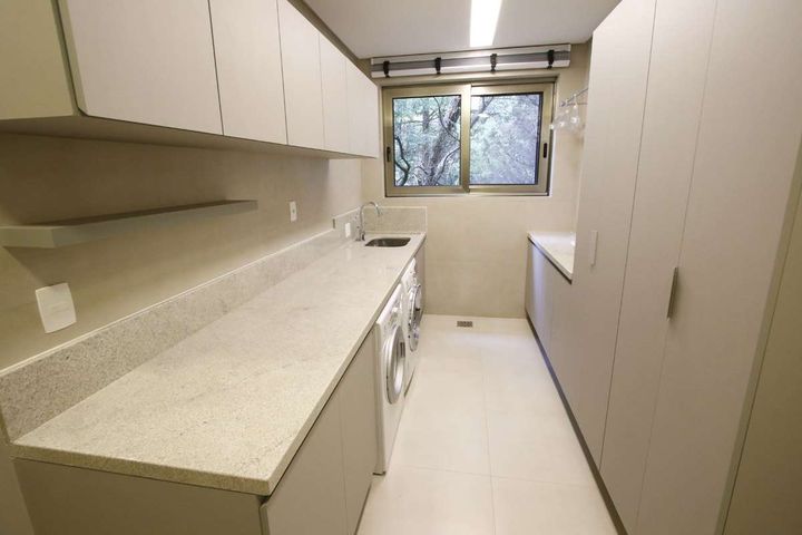 Imagem Apartamento com 4 Quartos à Venda, 314 m² em Centro - Gramado