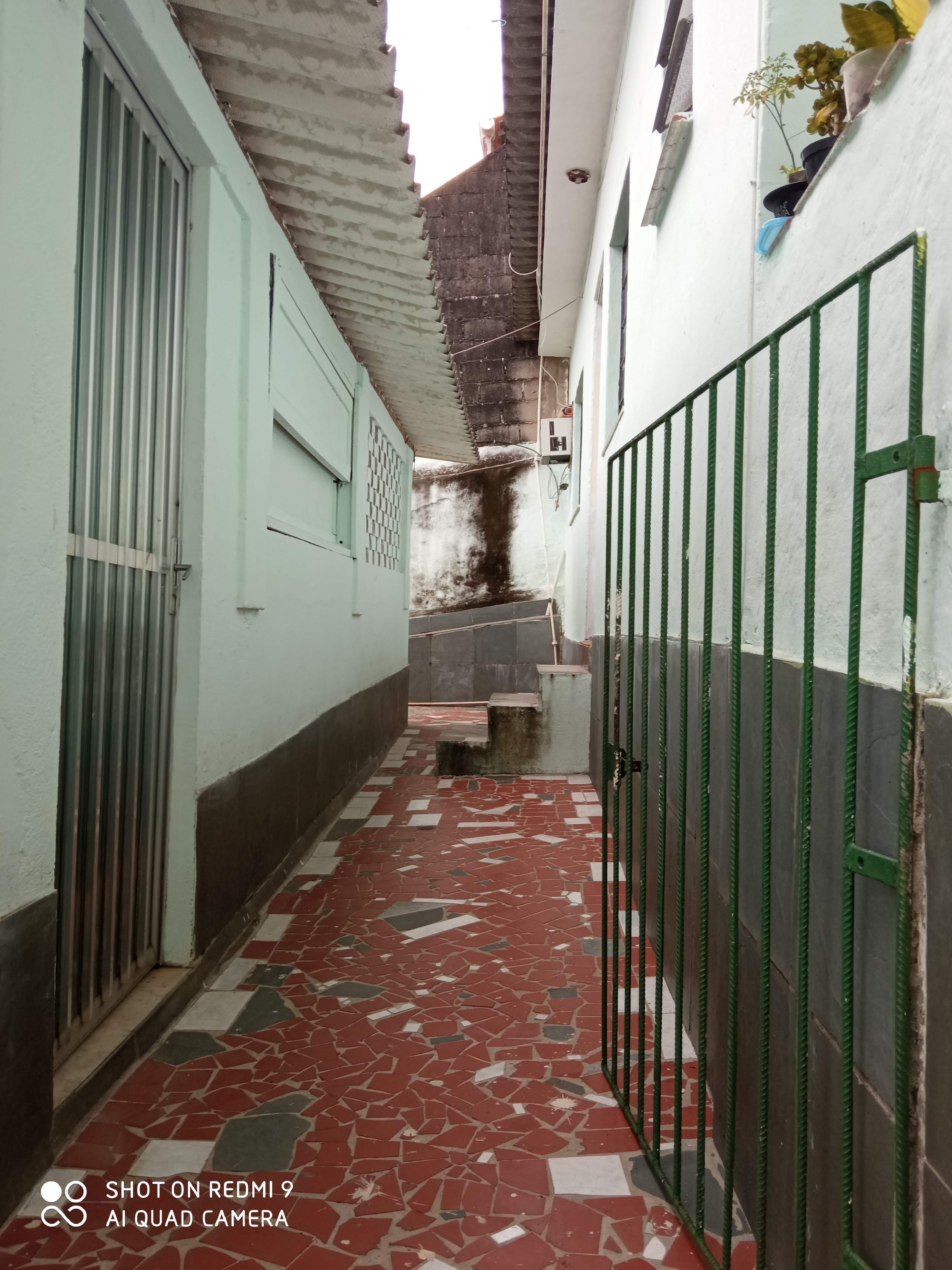 Imagem Casa com 1 Quarto para Alugar, 55 m²em Jardim Carioca - Rio de Janeiro