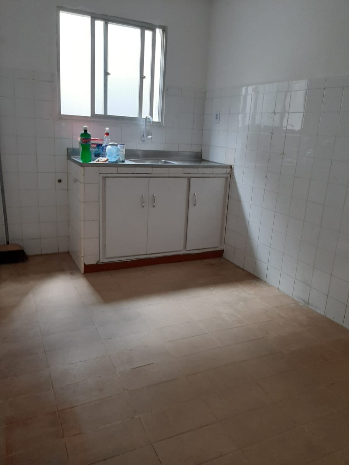 Imagem Casa com 2 Quartos para Alugar, 100 m²em Batista Campos - Belém