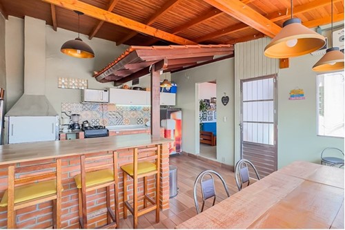 Imagem Casa com 2 Quartos à Venda, 200 m² em Santa Maria Goretti - Porto Alegre Imagem Casa com 2 Quartos à Venda, 200 m² em Santa Maria Goretti - Porto Alegre