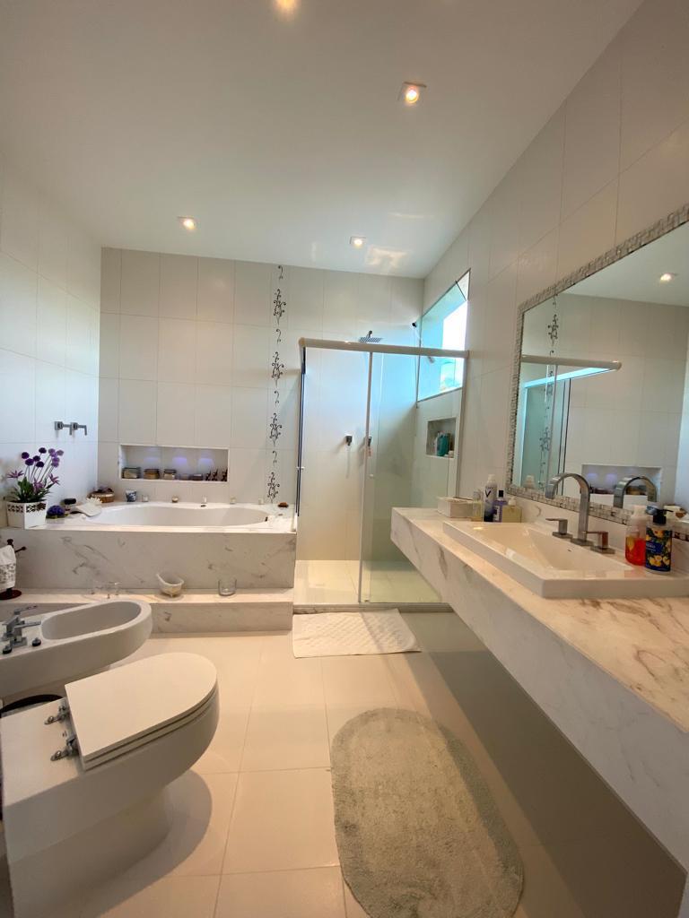 Imagem Casa de Condomínio com 6 Quartos à Venda, 700 m² em Barra da Tijuca - Rio de Janeiro Imagem Casa de Condomínio com 6 Quartos à Venda, 700 m² em Barra da Tijuca - Rio de Janeiro