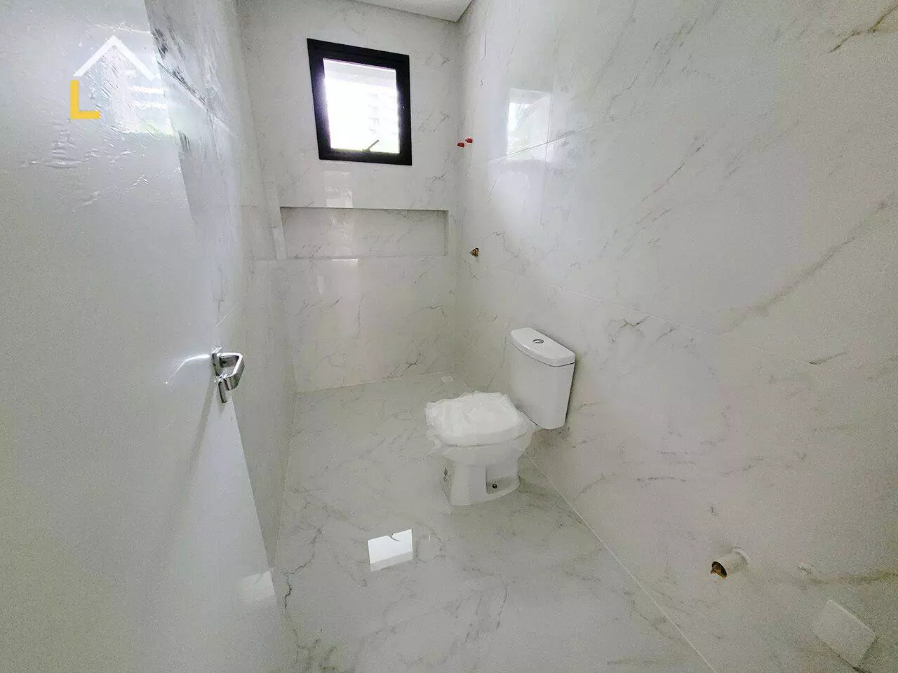 Imagem Sobrado com 3 Quartos à Venda, 157 m² em Anita Garibaldi - Joinville