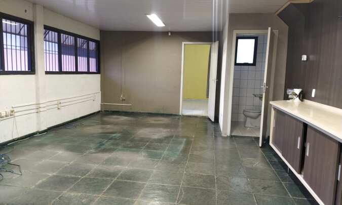 Imagem Galpão à Venda ou Locação, 300 m²em Poste - Jundiaí Imagem Galpão à Venda ou Locação, 300 m²em Poste - Jundiaí