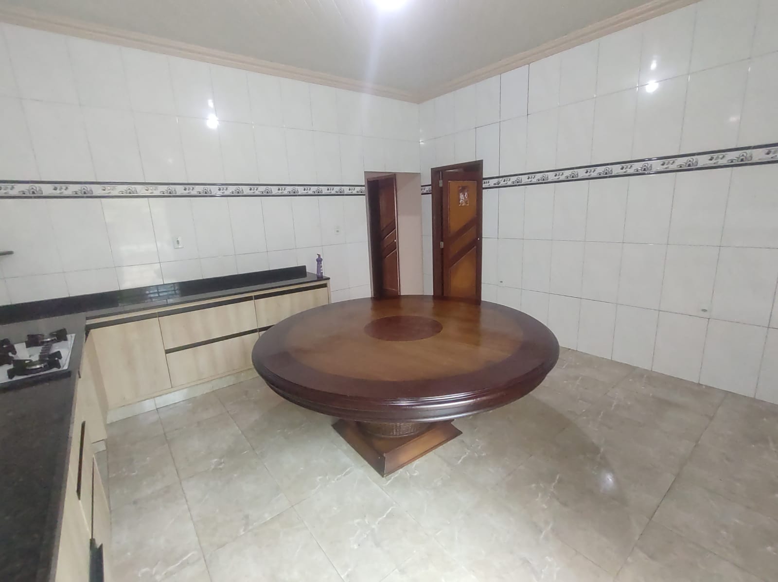 Imagem Casa com 4 Quartos à Venda, 400 m² em Novo Aleixo - Manaus Imagem Casa com 4 Quartos à Venda, 400 m² em Novo Aleixo - Manaus