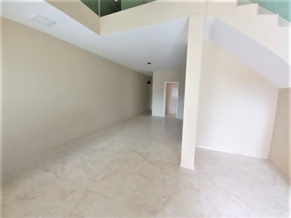 Imagem Casa com 4 Quartos à Venda, 150 m² em Sapiranga-Coité - Fortaleza