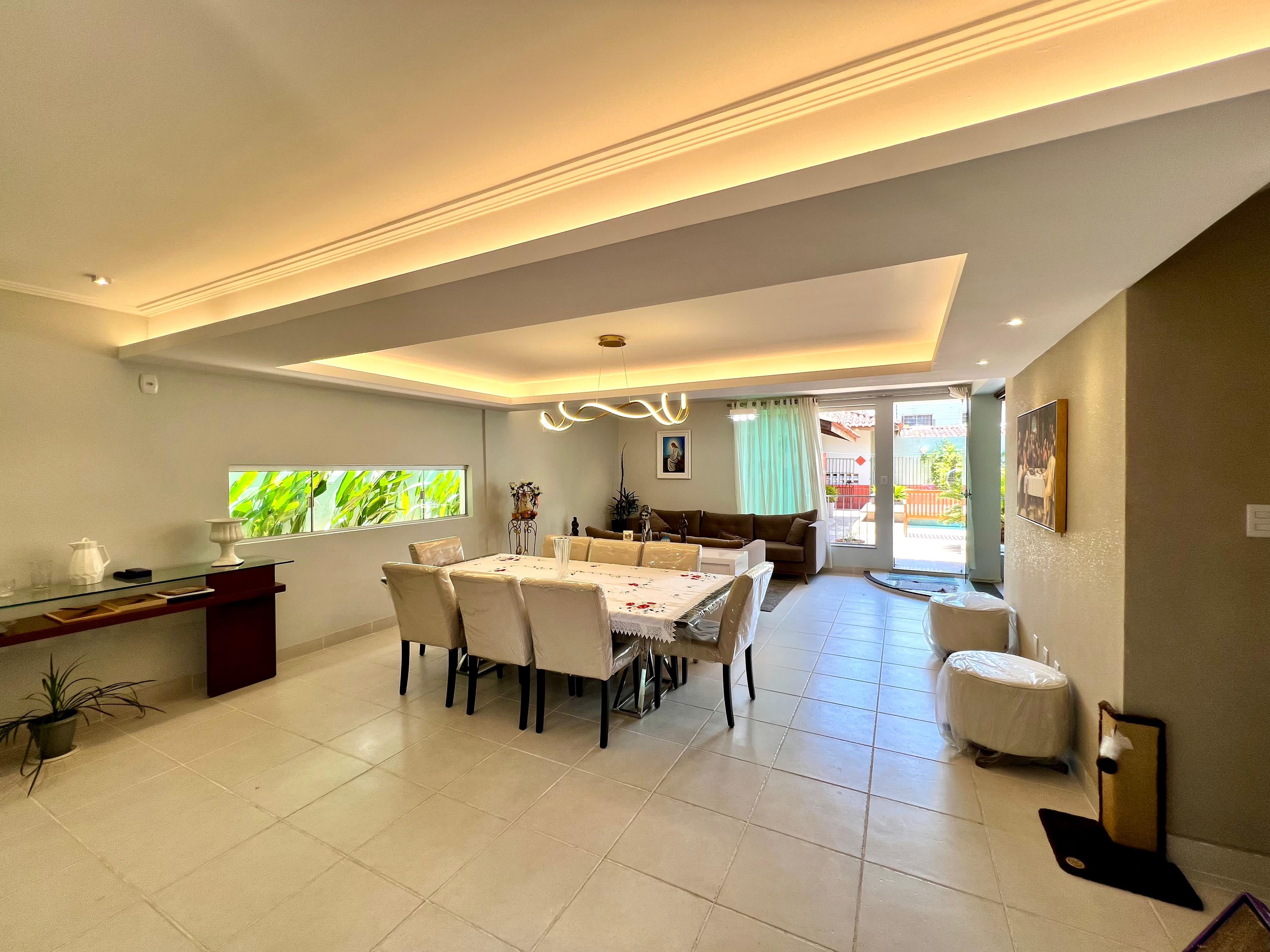 Imagem Casa com 3 Quartos à Venda, 370 m²em Curió-Utinga - Belém