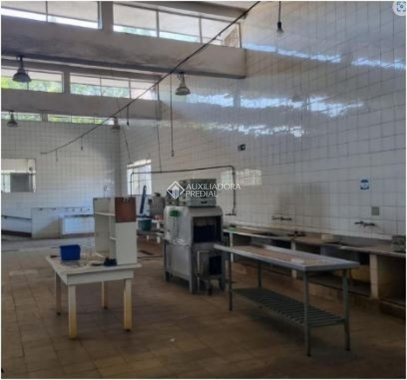 Imagem Imóvel Comercial à Venda, 2.590 m² em - Imagem Imóvel Comercial à Venda, 2.590 m² em -
