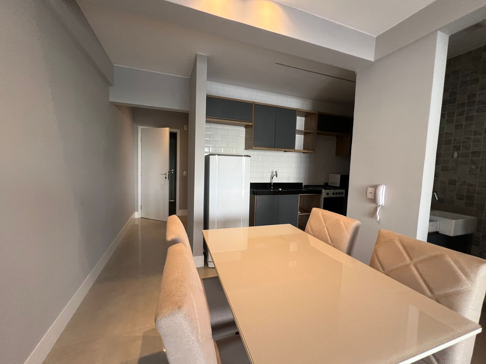 Imagem Apartamento com 1 Quarto para Alugar, 55 m²em Nazaré - Belém