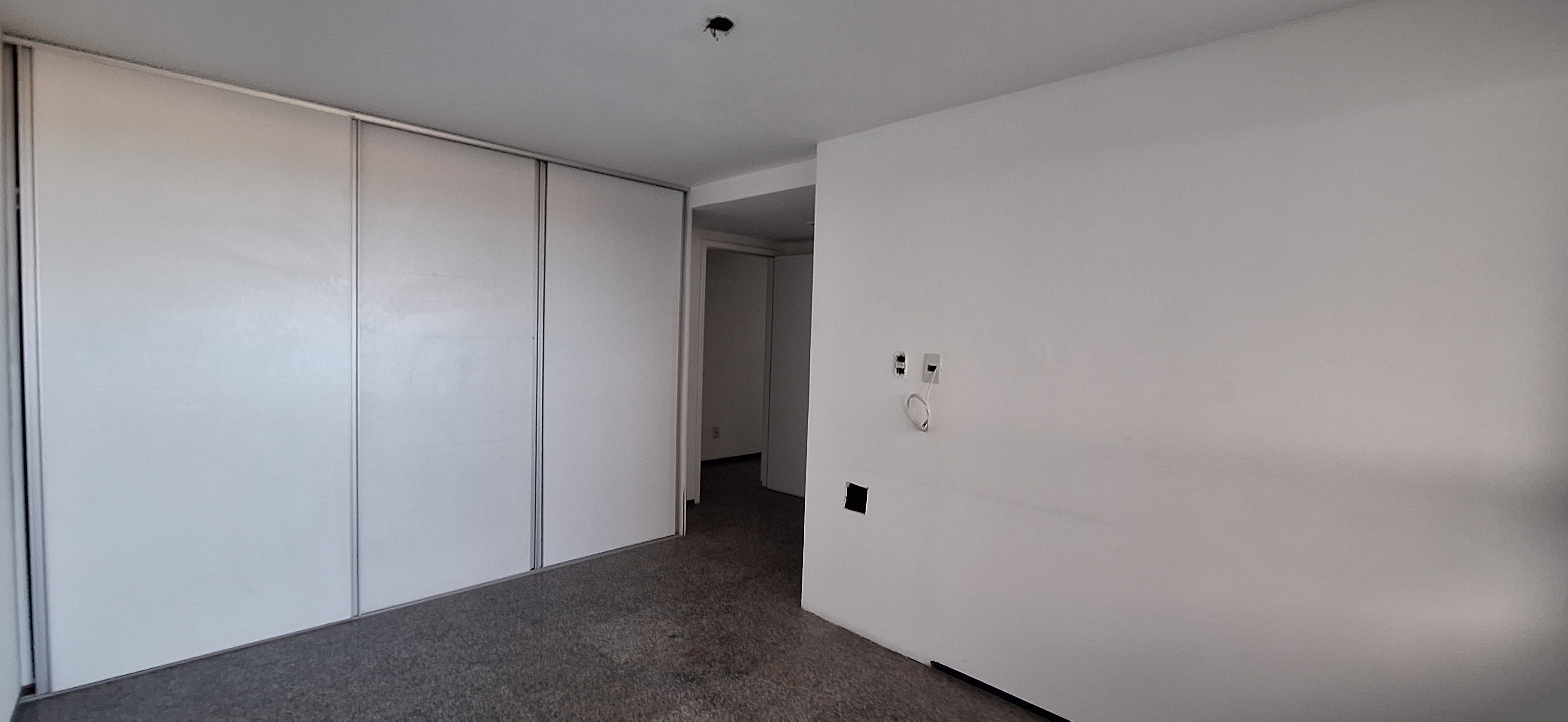 Imagem Apartamento com 4 Quartos à Venda, 225 m²em Meireles - Fortaleza