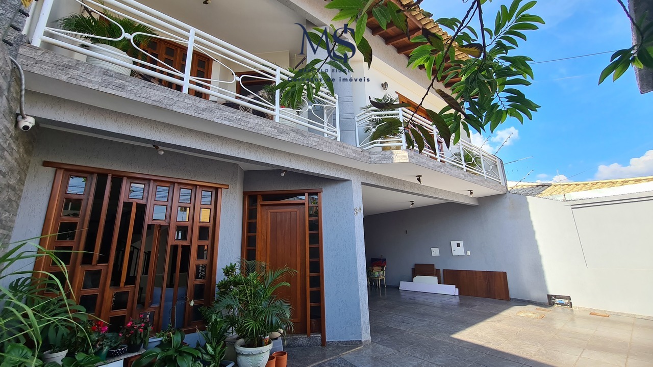 Imagem Casa com 5 Quartos à Venda, 400 m²em Guará II - Brasília