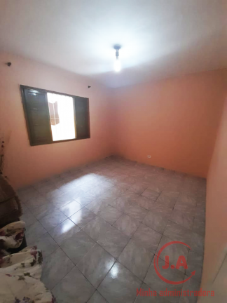 Imagem Casa com 2 Quartos à Venda, 163 m² em Jardim Vila Galvão - Guarulhos Imagem Casa com 2 Quartos à Venda, 163 m² em Jardim Vila Galvão - Guarulhos