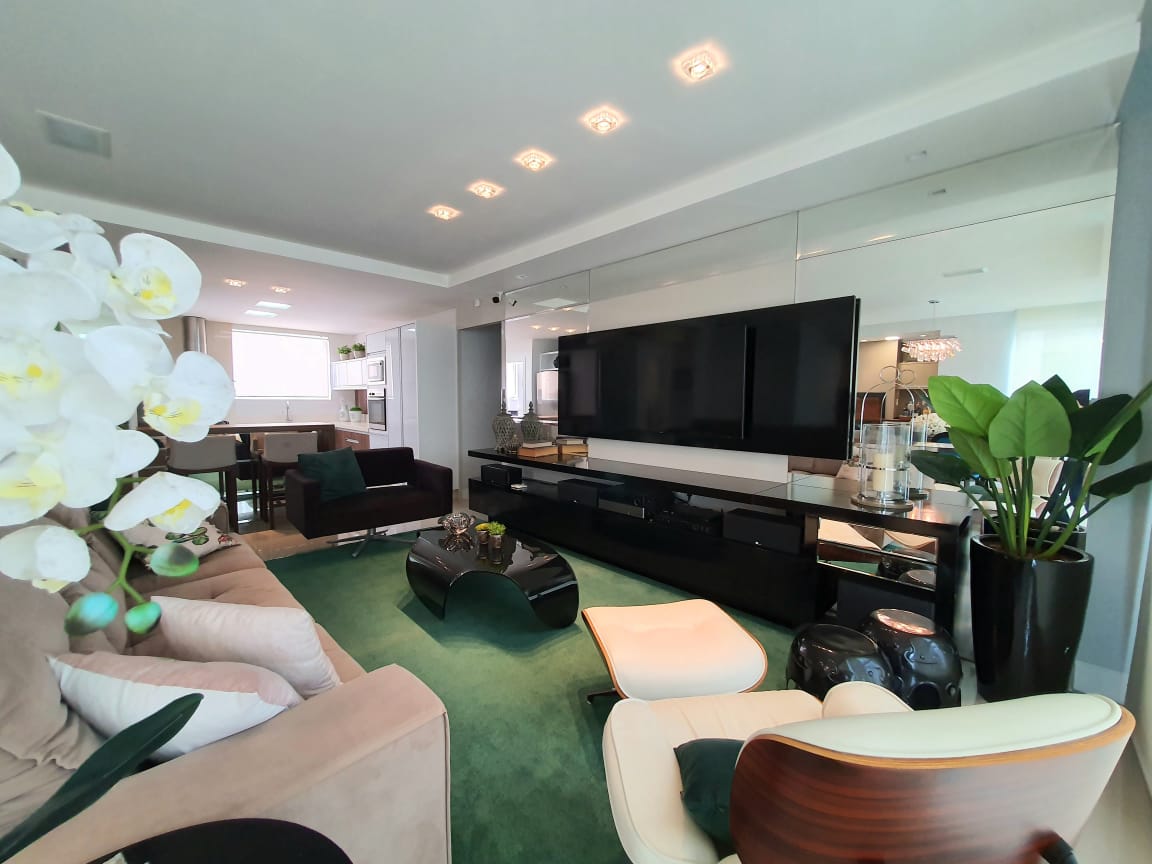 Imagem Apartamento com 3 Quartos à Venda, 135 m²em Centro - Balneário Camboriú