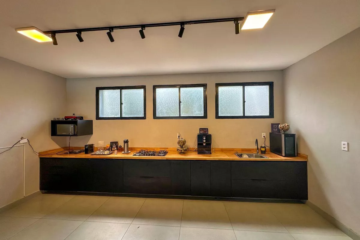 Imagem Casa com 5 Quartos à Venda ou Locação, 420 m² em Alto de Pinheiros - São Paulo Imagem Casa com 5 Quartos à Venda ou Locação, 420 m² em Alto de Pinheiros - São Paulo