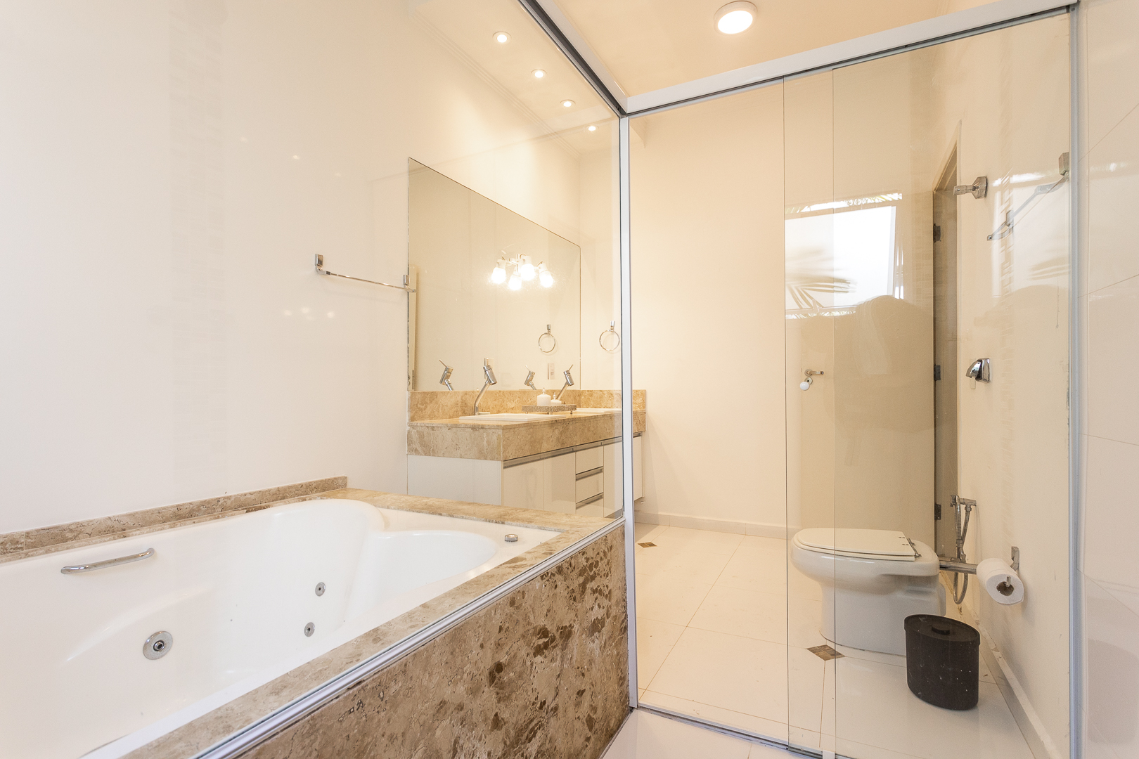Imagem Casa de Condomínio com 5 Quartos à Venda, 340 m² em Alphaville - Santana de Parnaíba