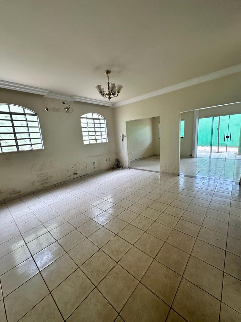 Imagem Sobrado com 4 Quartos à Venda, 319 m²em Vila Jardim São Judas Tadeu - Goiânia