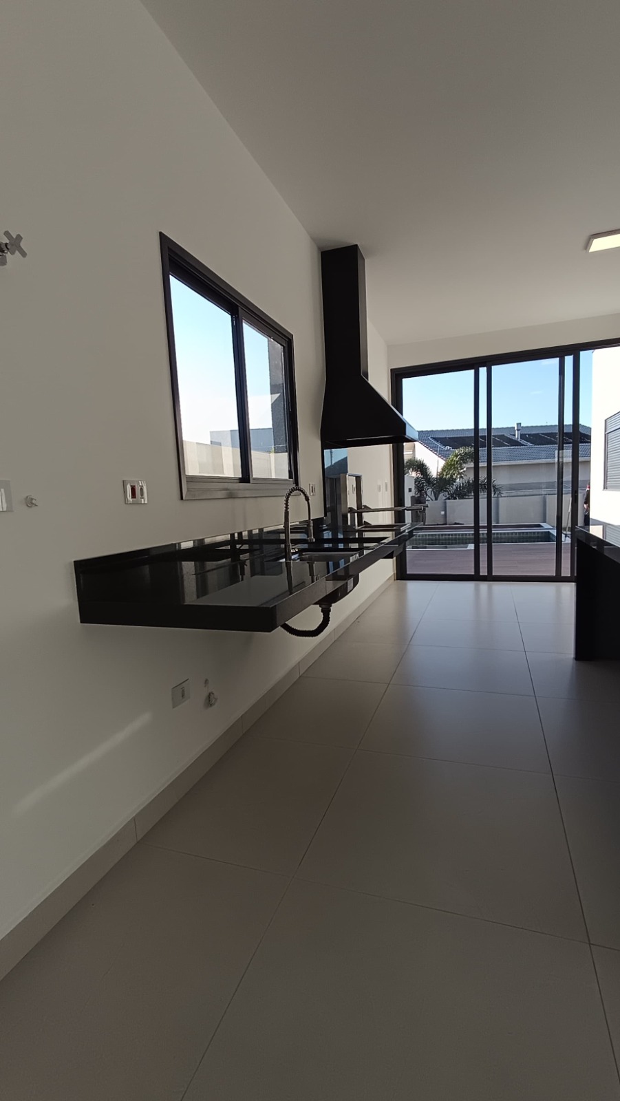 Imagem Casa com 3 Quartos à Venda, 214 m² em Condomínio Residencial Fazenda Santa Helena - Bragança Paulista Imagem Casa com 3 Quartos à Venda, 214 m² em Condomínio Residencial Fazenda Santa Helena - Bragança Paulista
