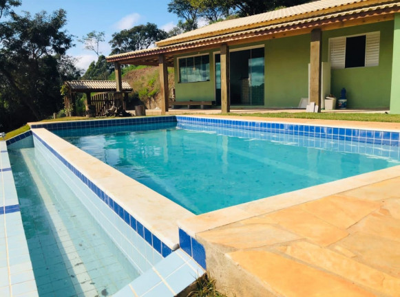 Chácara com 3 Quartos à Venda, 1.000 m² em Centro - Atibaia