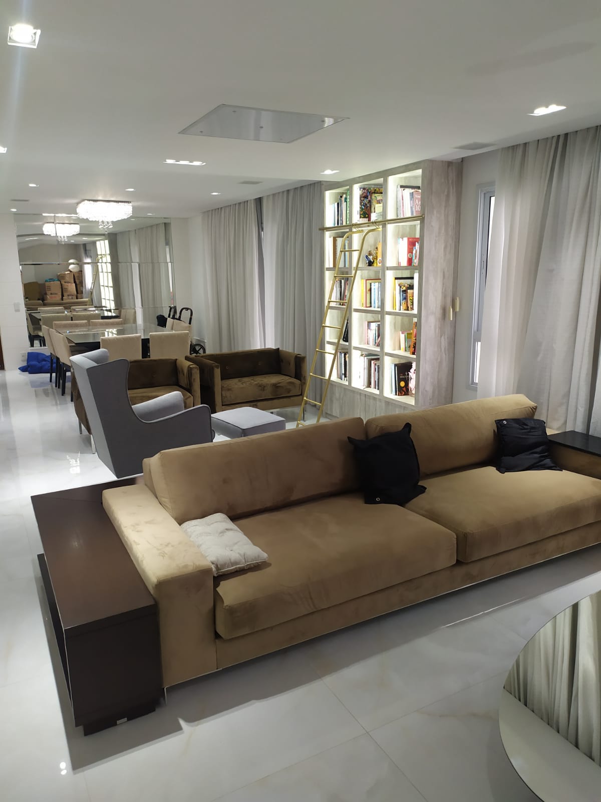 Imagem Apartamento com 3 Quartos à Venda, 192 m²em Jardim Avelino - São Paulo