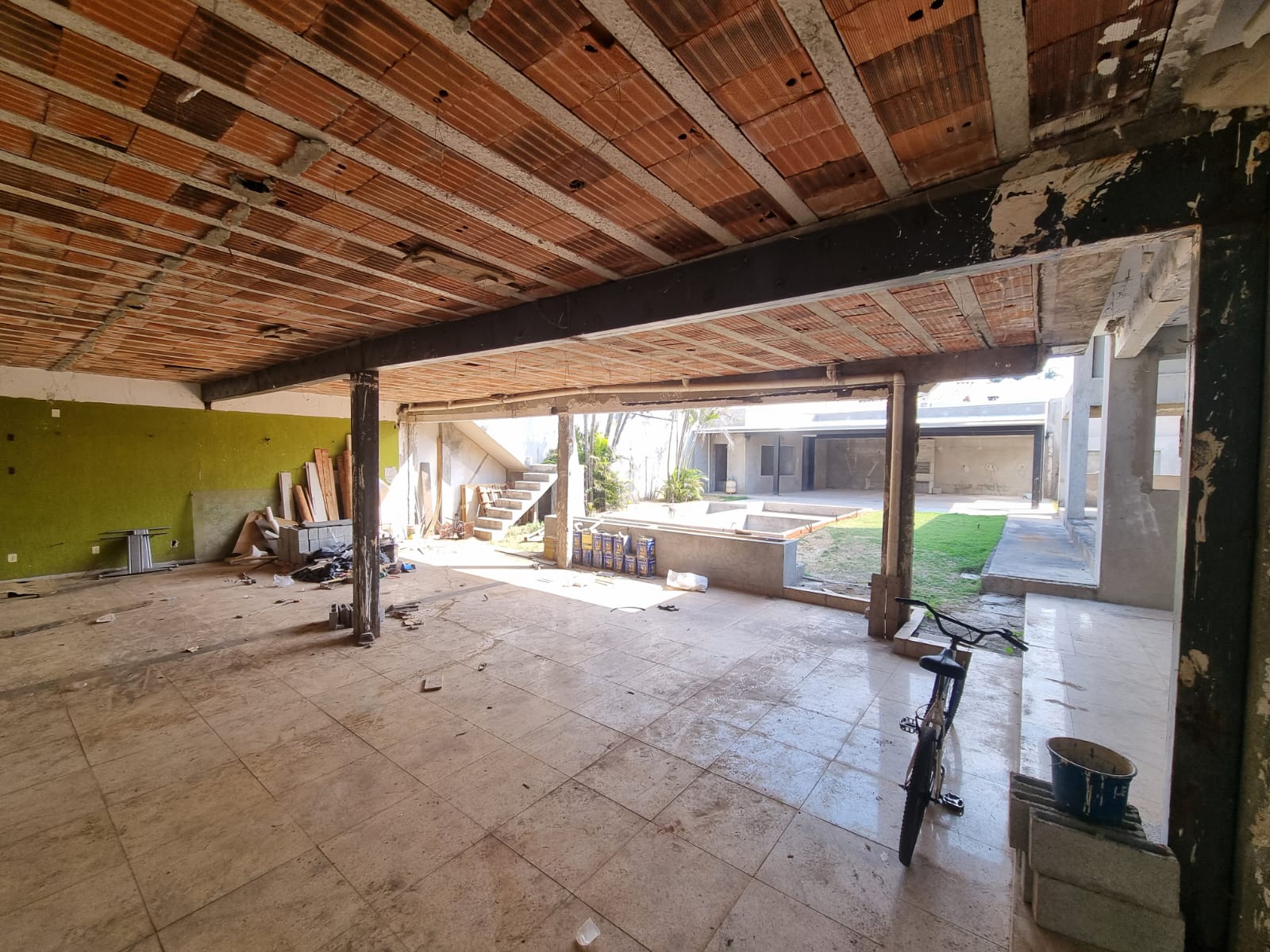 Imagem Sobrado com 5 Quartos à Venda, 877 m² em Setor Jaó - Goiânia Imagem Sobrado com 5 Quartos à Venda, 877 m² em Setor Jaó - Goiânia