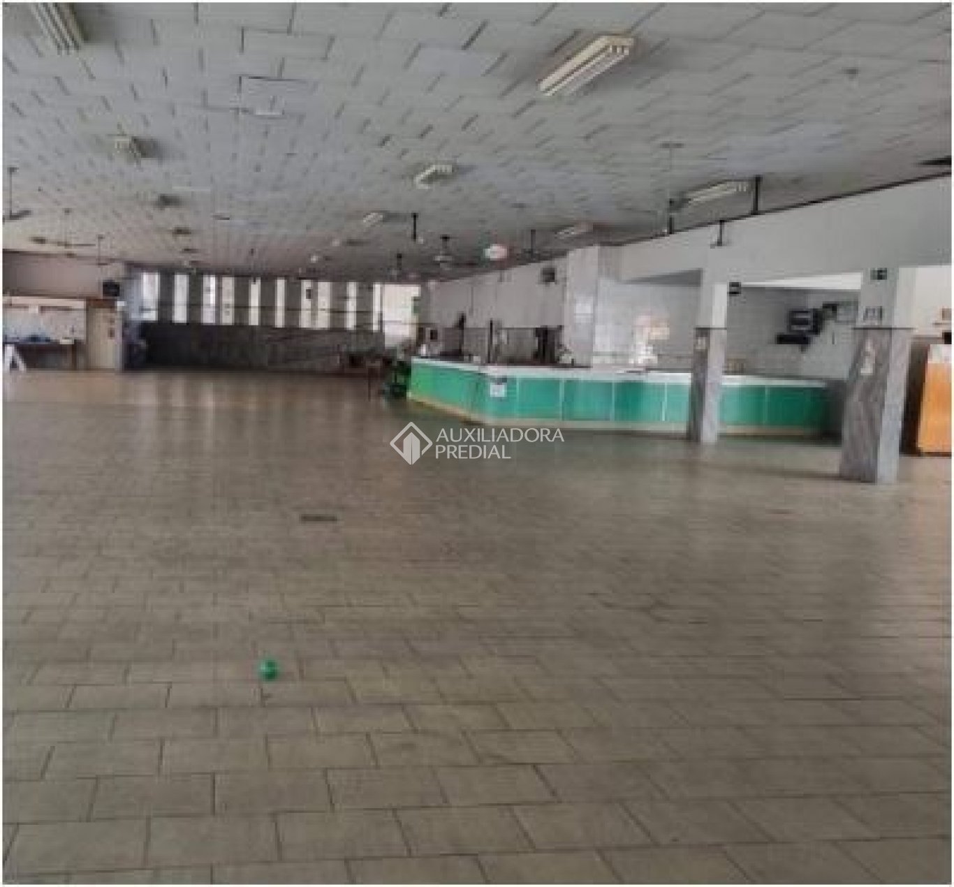 Imagem Imóvel Comercial à Venda, 2.590 m² em - Imagem Imóvel Comercial à Venda, 2.590 m² em -