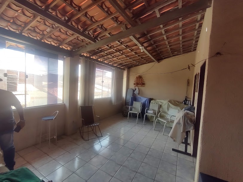Imagem Casa com 4 Quartos à Venda, 220 m²em Passaré - Fortaleza Imagem Casa com 4 Quartos à Venda, 220 m²em Passaré - Fortaleza