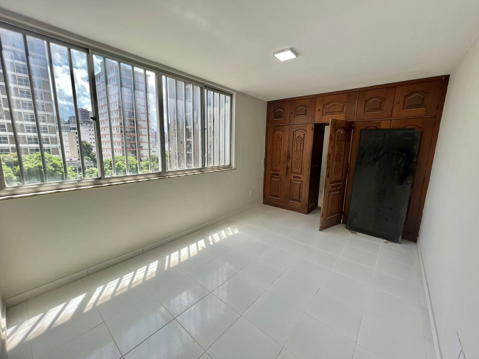 Imagem Apartamento com 3 Quartos à Venda, 195 m²em Cabanagem - Belém