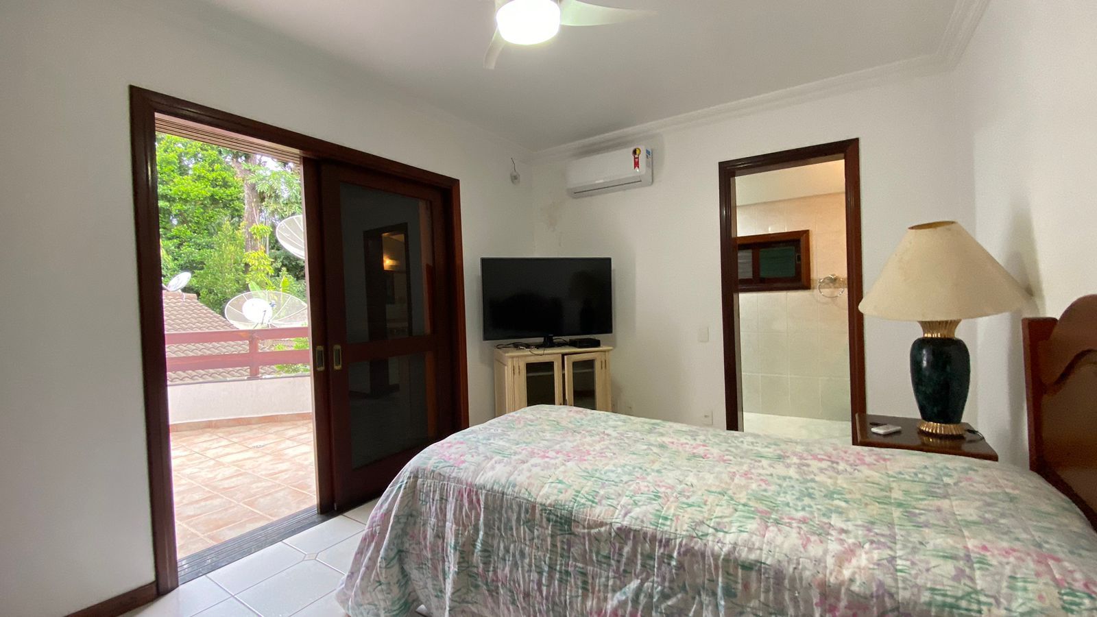 Imagem Casa com 8 Quartos à Venda ou Temporada, 896 m² em Riviera - Bertioga