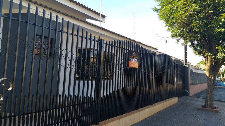 Imagem Casa com 4 Quartos à Venda,  em Jardim Verão - Sarandi