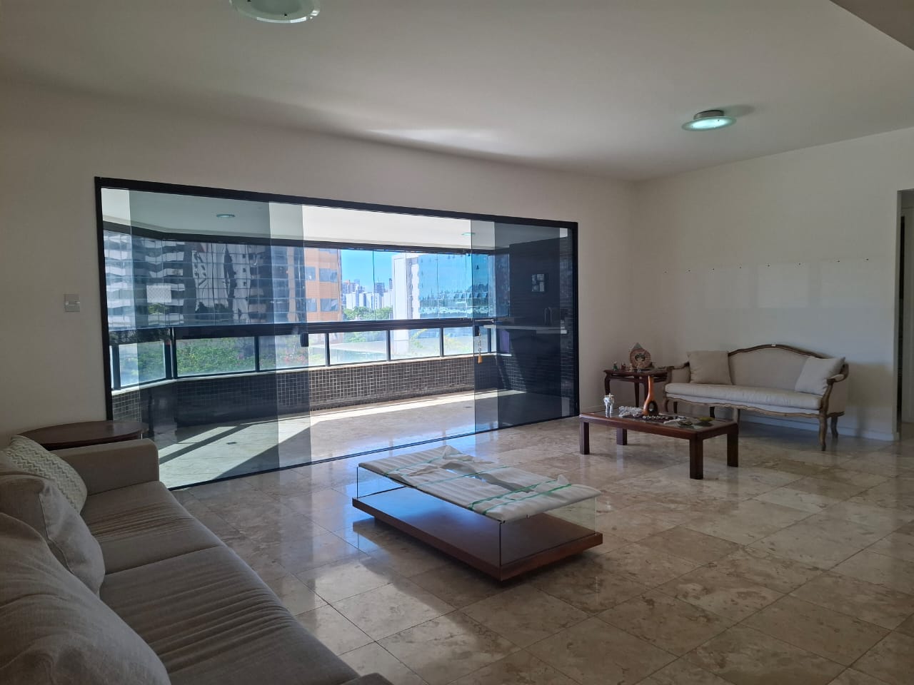 Imagem Apartamento com 4 Quartos à Venda, 224 m² em Pituba - Salvador