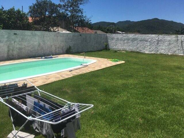 Imagem Casa com 2 Quartos à Venda, 100 m²em Encruzilhada - Biguaçu Imagem Casa com 2 Quartos à Venda, 100 m²em Encruzilhada - Biguaçu