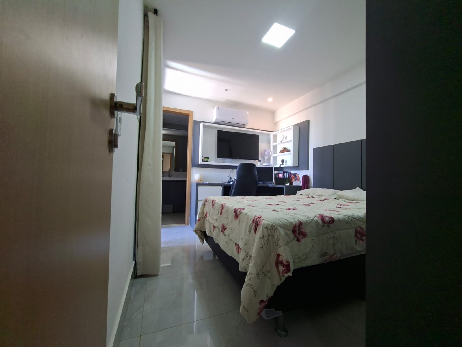 Imagem Apartamento com 3 Quartos à Venda, 115 m² em Jardim América - Goiânia