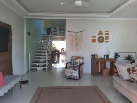 Imagem Casa com 2 Quartos à Venda, 186 m² em Portinho - Cabo Frio