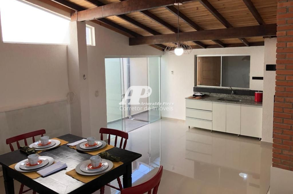 Imagem Sobrado com 4 Quartos à Venda, 176 m²em Neves - Ponta Grossa