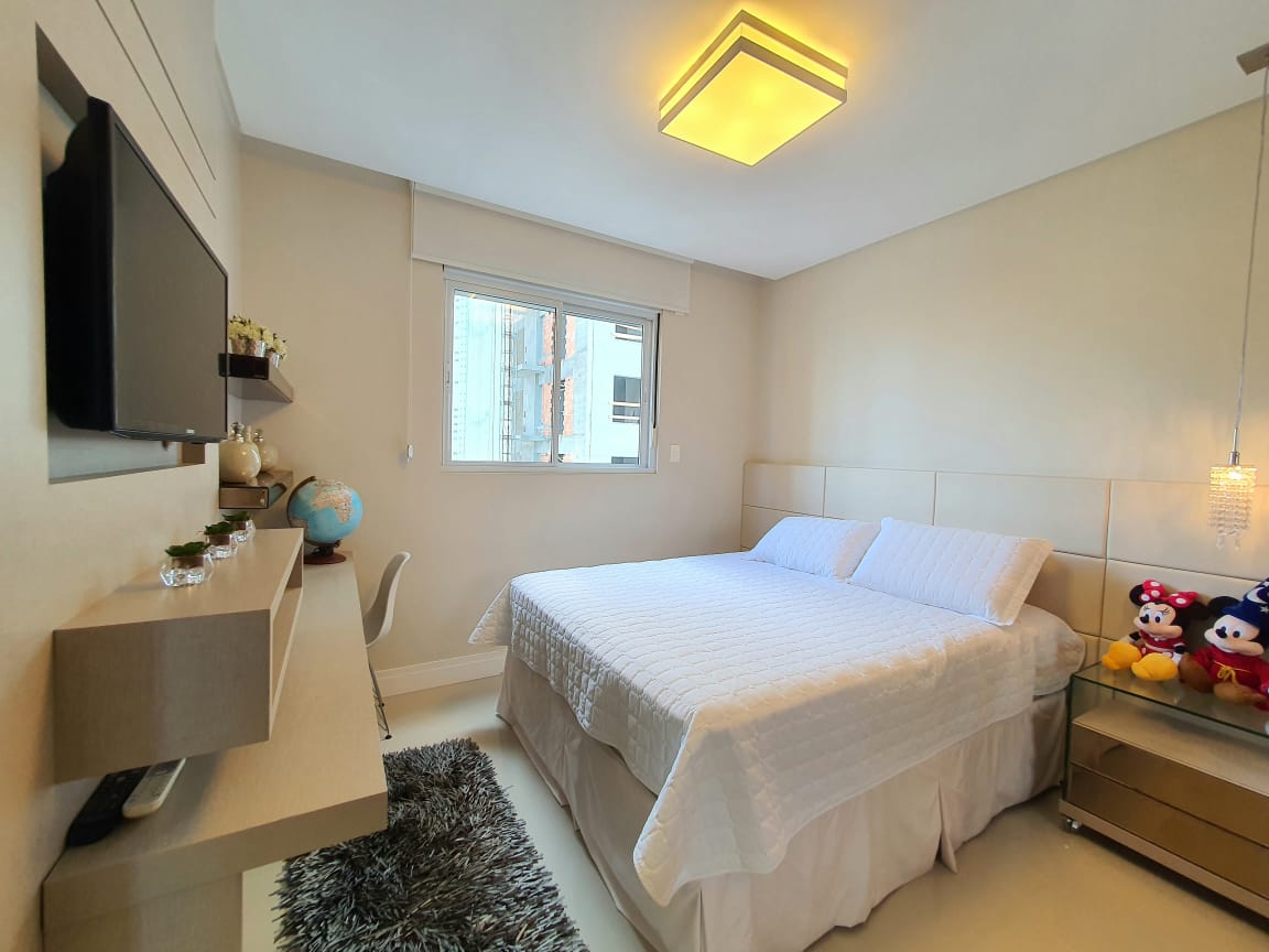 Imagem Apartamento com 3 Quartos à Venda, 135 m²em Centro - Balneário Camboriú