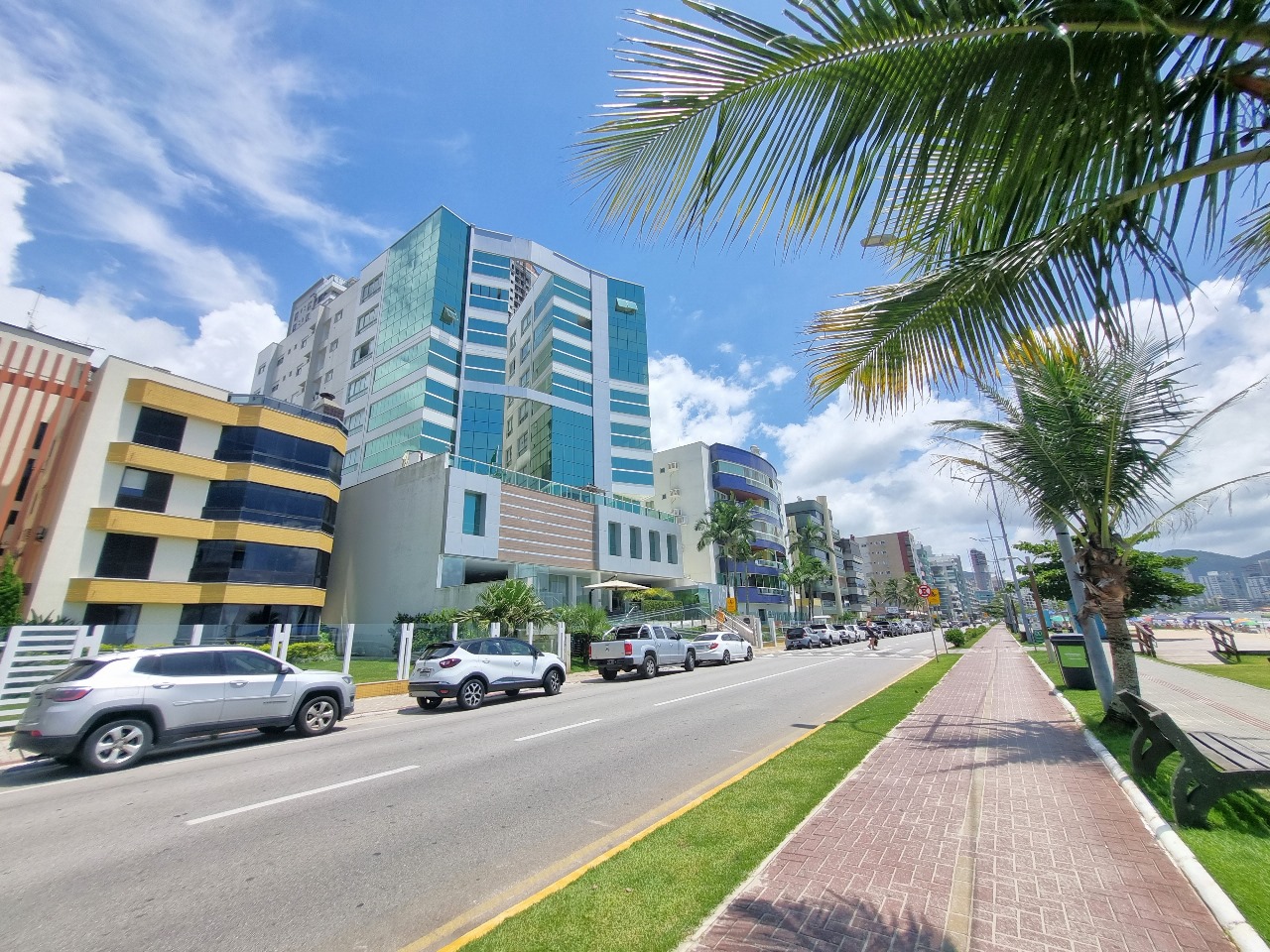 Imagem Apartamento com 4 Quartos à Venda, 197 m² em Centro  - Itapema