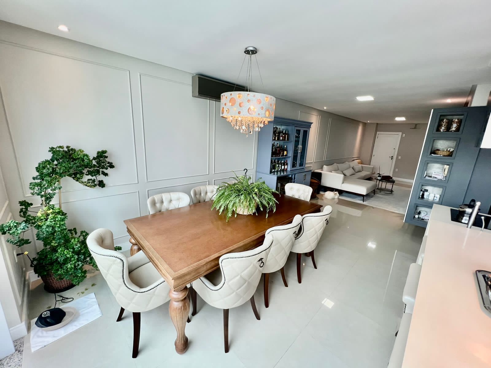Imagem Apartamento com 3 Quartos à Venda, 120 m²em Pioneiros - Balneário Camboriú