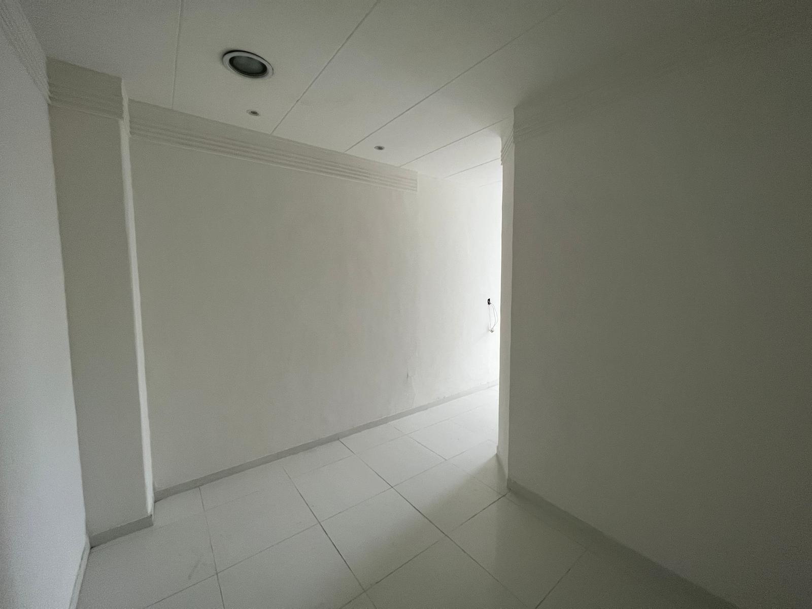 Imagem Sala Comercial à Venda, 30 m²em Itaigara - Salvador