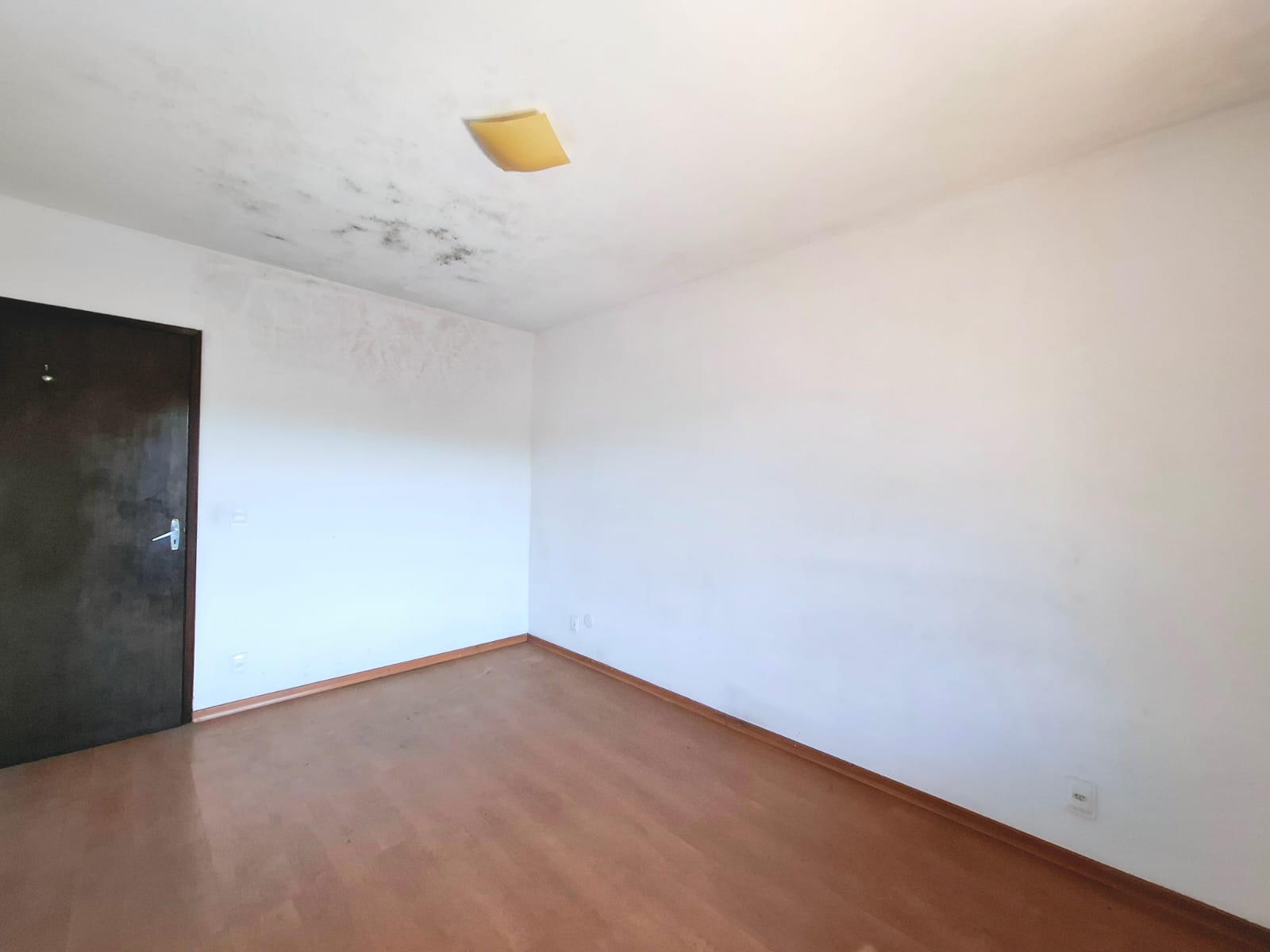Imagem Casa com 2 Quartos à Venda, 106 m²em Tijuca - Teresópolis Imagem Casa com 2 Quartos à Venda, 106 m²em Tijuca - Teresópolis