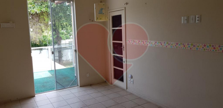 Imagem Casa de Condomínio com 4 Quartos à Venda, em Barra da Tijuca - Rio de Janeiro Imagem Casa de Condomínio com 4 Quartos à Venda, em Barra da Tijuca - Rio de Janeiro