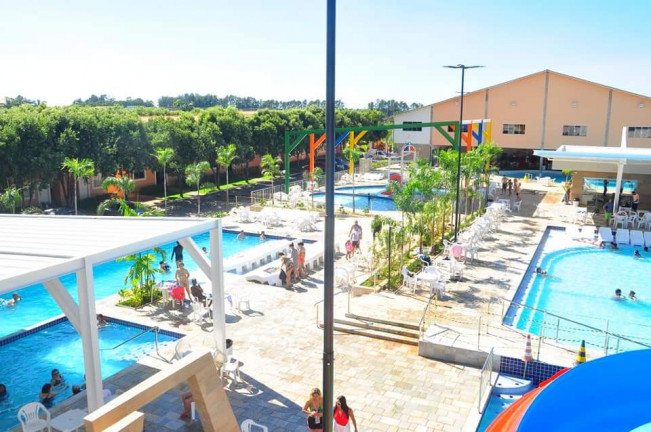 Imagem Flat com 1 Quarto para Temporada, 39 m² em Chácara Roma - Caldas Novas