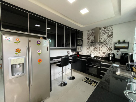 Imagem Casa de Condomínio com 2 Quartos à Venda, 190 m² em Campo Grande - Rio de Janeiro