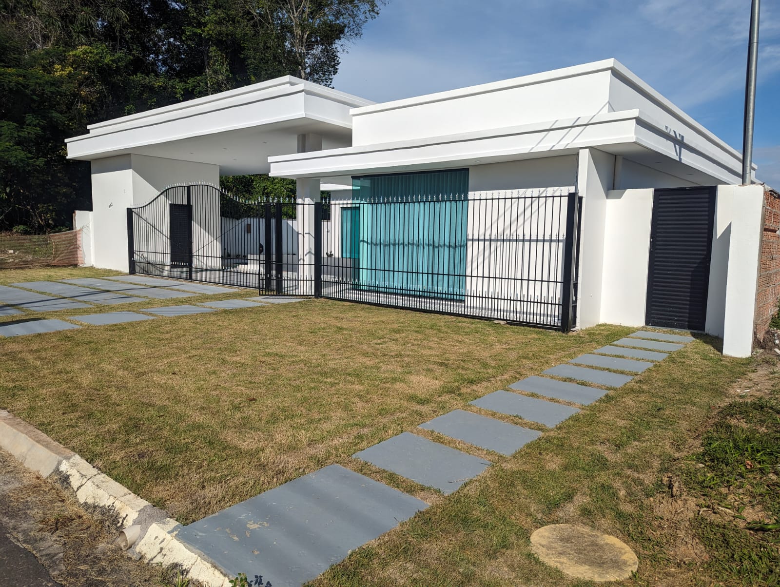 Imagem Casa de Condomínio com 3 Quartos à Venda, 290 m²em Ponta Negra - Manaus Imagem Casa de Condomínio com 3 Quartos à Venda, 290 m²em Ponta Negra - Manaus