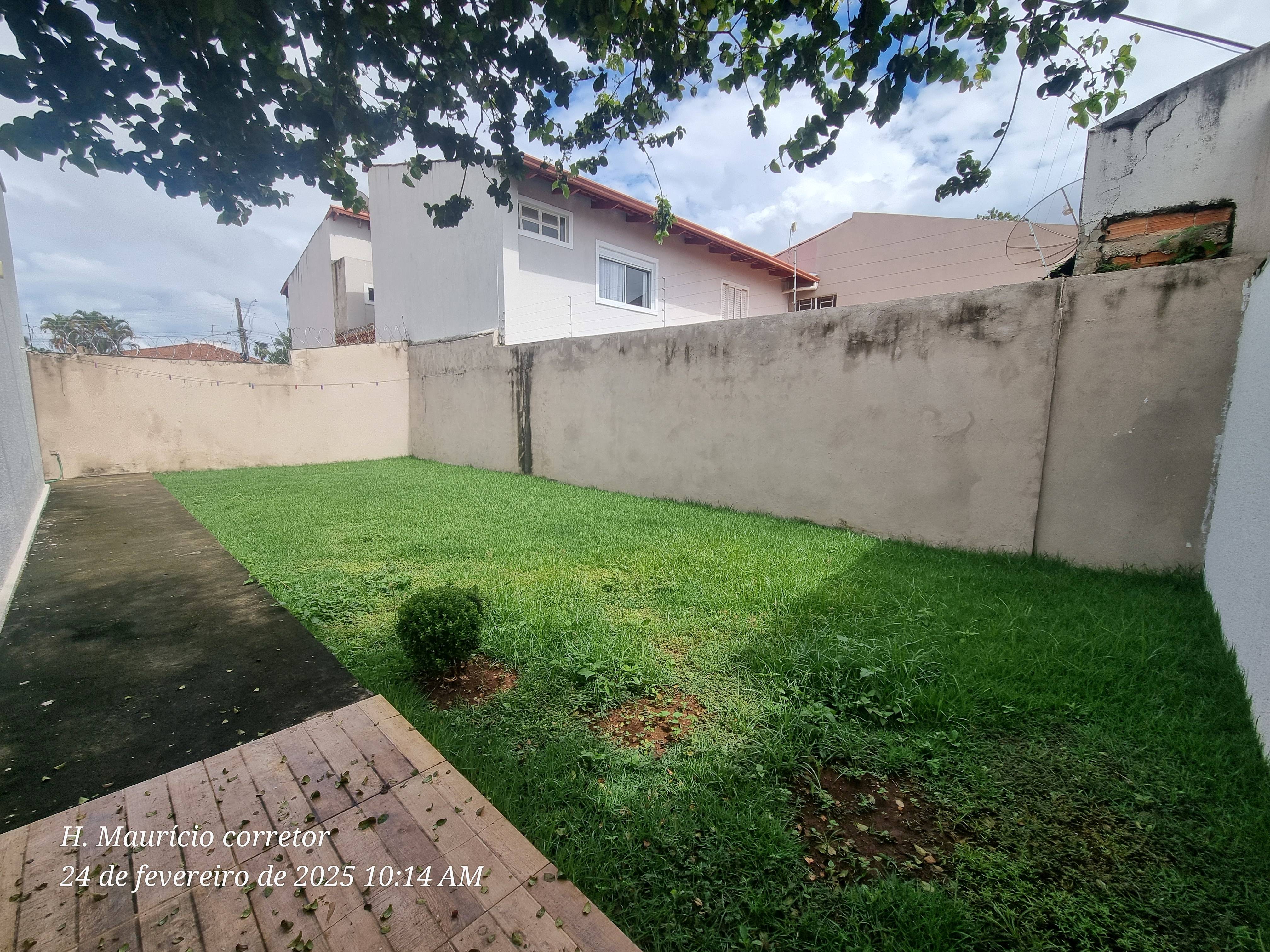 Imagem Casa com 3 Quartos à Venda, 232 m² em Setor Jaó - Goiânia Imagem Casa com 3 Quartos à Venda, 232 m² em Setor Jaó - Goiânia
